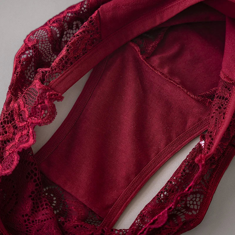 Elegant Floral Lace Panties Set